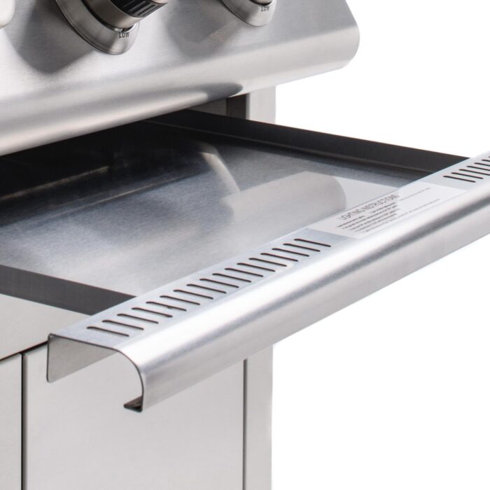 Blaze-LBM-32-Inch-Built-In-Gas-Grill-BLZ-4LBM-10_fe696be2-c5e5-43f1-af01-ba074923c7f7